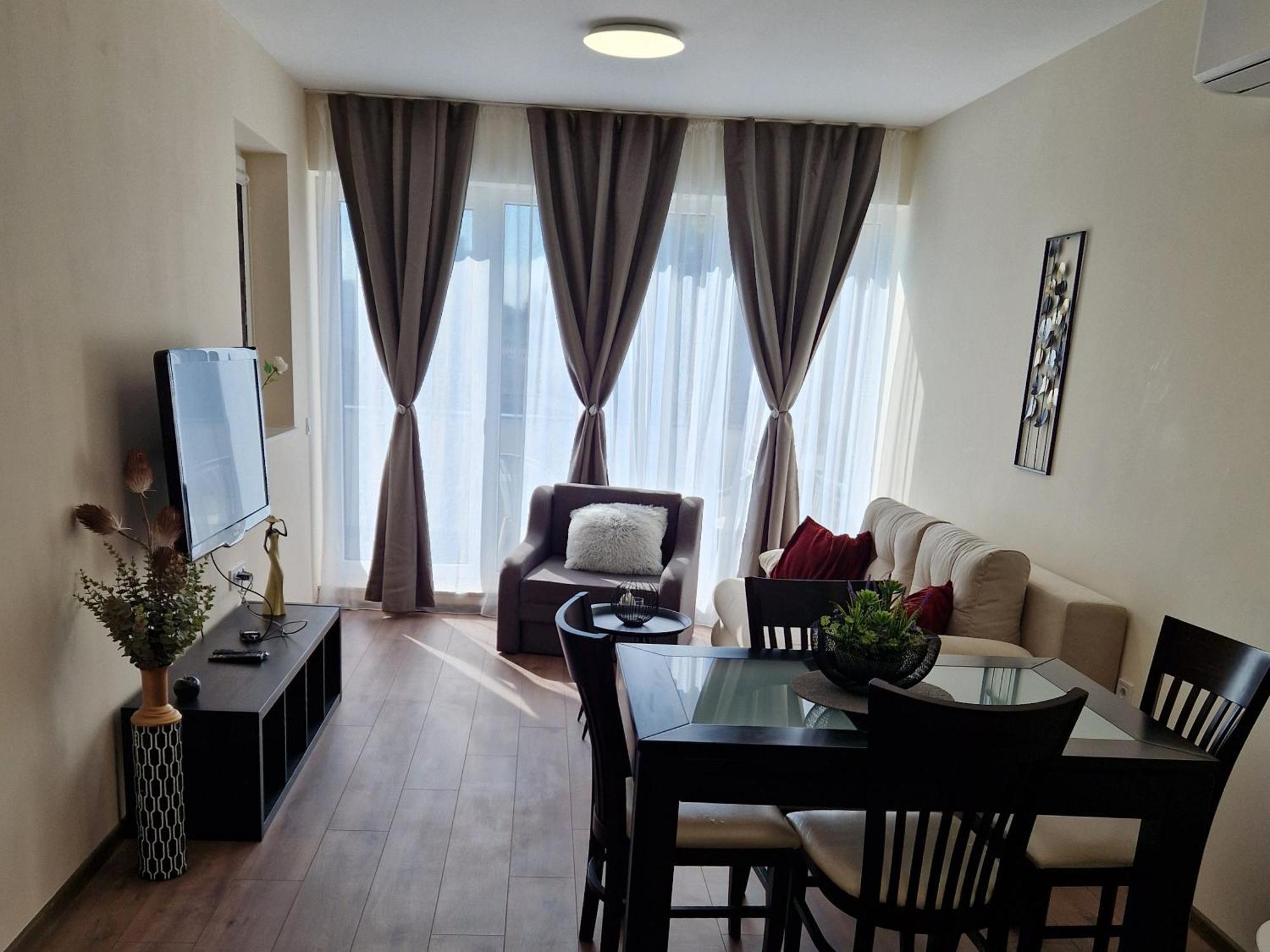 Papaya Apartments Varna Buitenkant foto